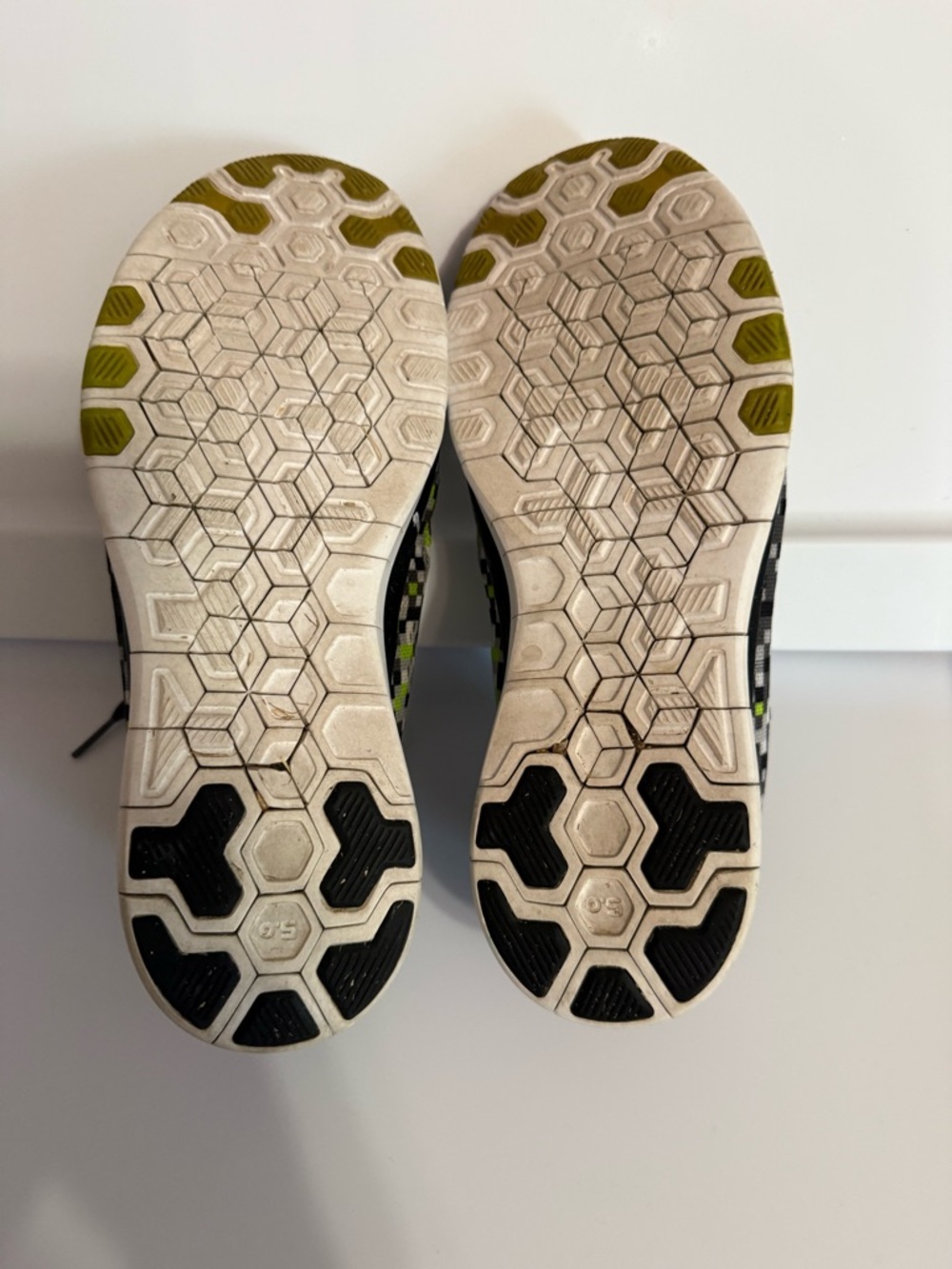 Nike Free 5.0 TR Fit 5 Women's Mesh Volt Size 11 - Picture 8 of 8